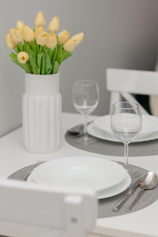 Cozy Apartment With Parking Bakalarska By Noclegi Renters 바르샤바 외부 사진