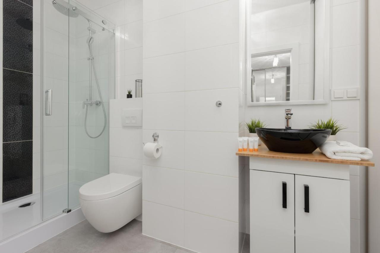 Cozy Apartment With Parking Bakalarska By Noclegi Renters 바르샤바 외부 사진